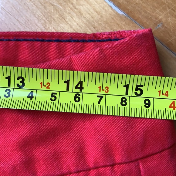 Tommy Red Shorts size 4 - Picture 9 of 9